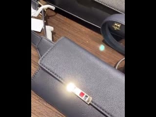 Аксессуаров много не бывает а у tommy hilfiger новое поступление сумок! женская сумочка фактически отражение души представит