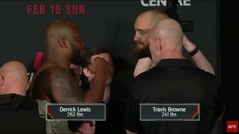 Derrick lewis vs travis browne staredown