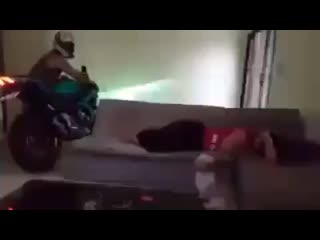 Bang gang moto 20191212 2 mp4