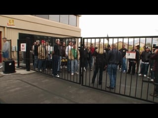 Хватай не глядя 1 сезон 12 серия из 19 королевский аукцион / storage wars (2010 2011) hd 720p