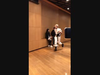 [fc|][01 11 2018] arriving at sbs fm monsta x shoot out live