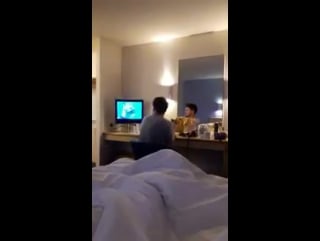 Sat in our travelodge in milton keynes and @blossomsband pop on the tele 0161