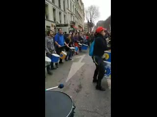 Marseille très bonne ambiance et très forte mobilisation pour ce 17decembre2019 greve ratp macron france greve17decembre paris