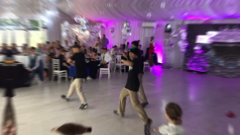 Брейк данс шоу мастера ситуаций на выпускном вечере школа № 625 2021