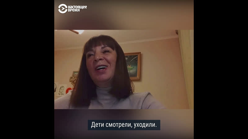 В россии уволили учительницу, позавшую детям антивоенный клип