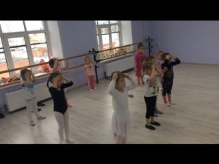 Baby dance у жирафа пятна))