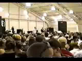 Blink 182 does my breath smell (live from warped tour 8 1 97)