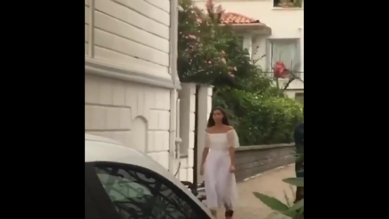 "fh" set
    afra saracoglu