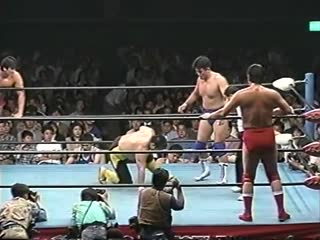 Akira taue/toshiaki kawada/masanobu fuchi/yoshinari ogawa vs jun akiyama/satoru asako/takao omori/tamon honda