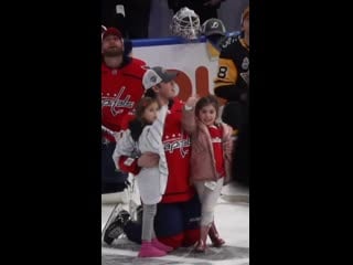 Lyla oshie is in the building and one the ice with papa!