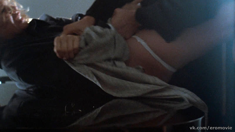 Секс на столе с ким бейсингер "9 1/2 недель" (1985)