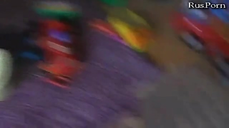 Milaya kroshka staratelno otsasyvaet drujku chlen i podstavlyaet emu svoyu popku