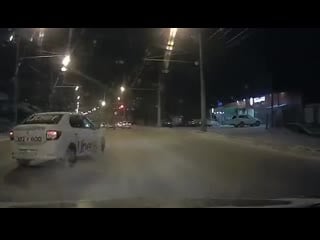 Вечно спешащие таксисты саранск