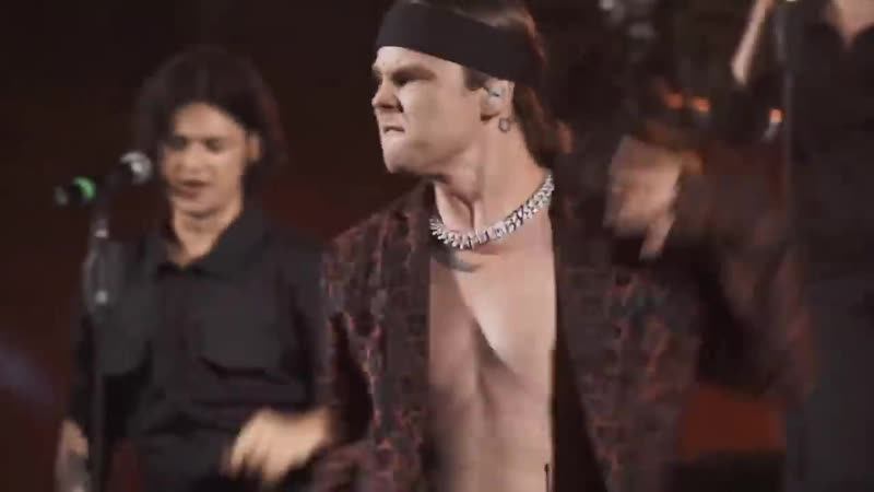 Артем пивоваров музыкальный экшн «земной» (live)