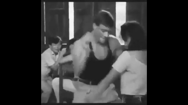 Остановите! вите надо выйти