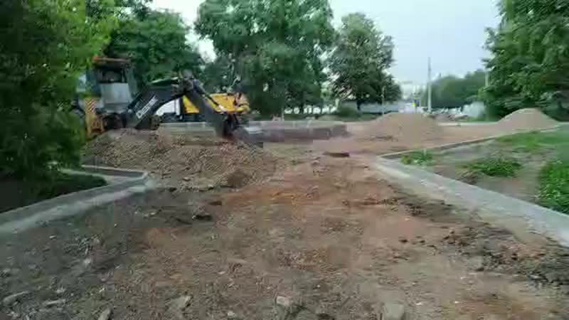 В ярославле благоустраивают площадь труда