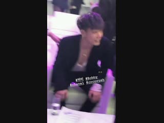 181121 chanel event 바비 cr suwa 스토리 아이콘 ikon 바비 bobby 김지원