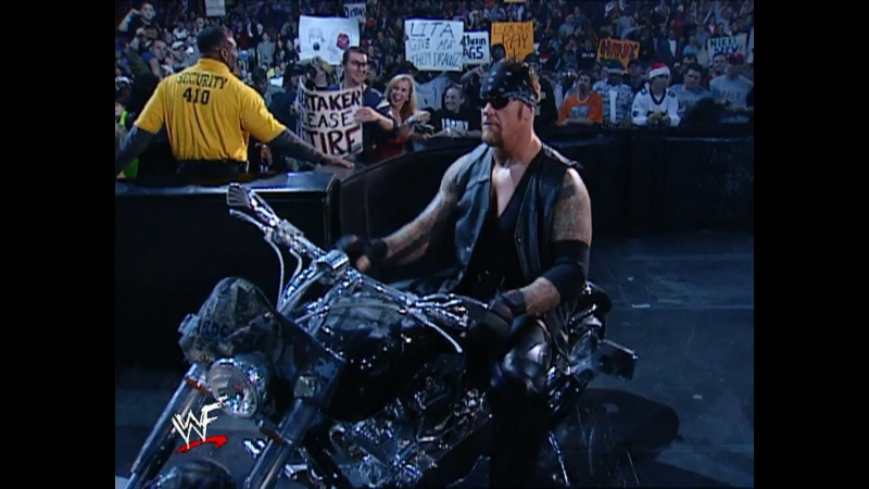 Stream! wwf smackdown от 20 и 27 декабря 2001 года с участием рока, стива остина, гробовщика и других звезд