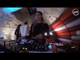 Deep house presents laura de greef @ la grotte on cercle [dj live set hd 720]