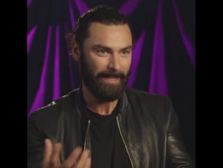 Aidan turner on the season finale's intense gun toting, horseback face off between ross and george!