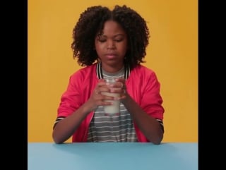 Remember when summer worked at potato hut on #schoolofrock? see her try potato #juice for real! 🥔 😂 #tastetest #weirdfoods