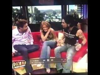 Dave navarro tries out some new material on the ryan seacrest show with carmen electra #carmenelectra #davenavarro