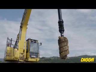 Large excavator drilling with a digga pd25 auger drive (1) mp4