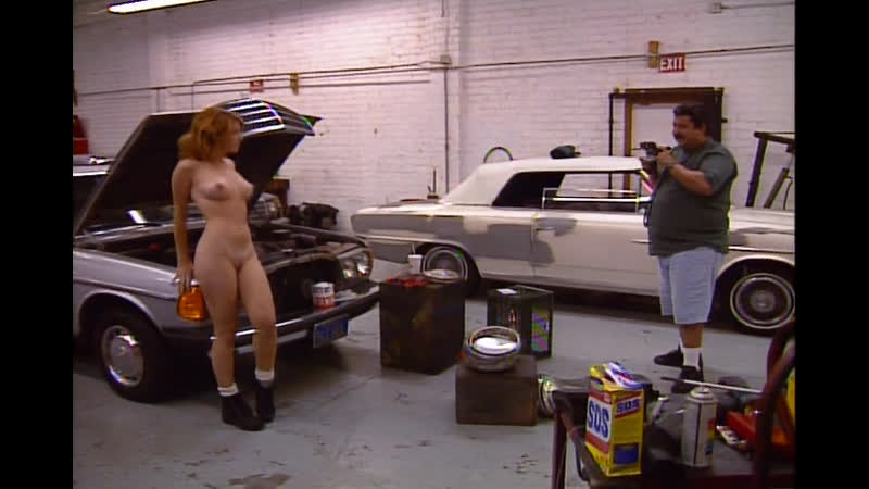 Cmnf видео – временный работник автомастерской "попадает" в cmnf ситуацию