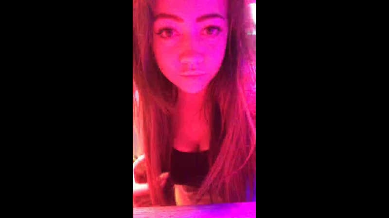 Все самые сексуальные сучки собрались в баре крейзи дейзи!