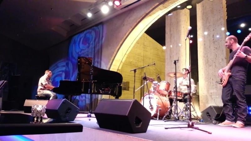 Artak nersisyan and cross blues band