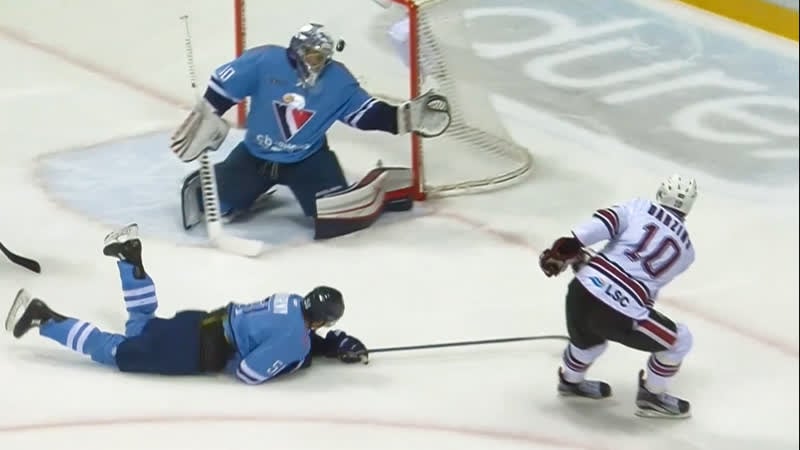 Дарзиньш завершает прессинг голом