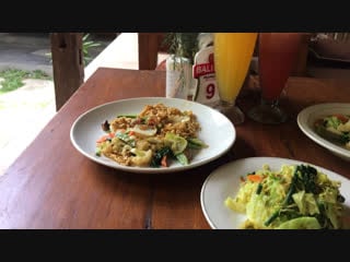 Warung scooting, ubud, bali #одесситедаест