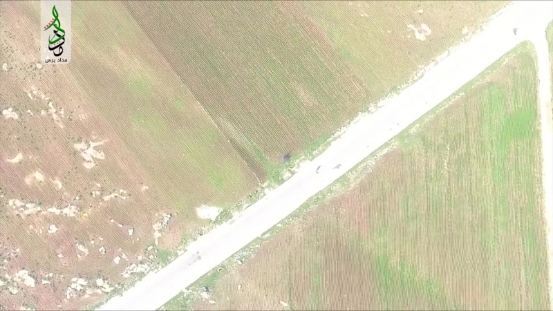 Боевики "джабхат тахрир сурия" сбивают боевой дрон "хейят тахир аш шам" в районе кафр наха