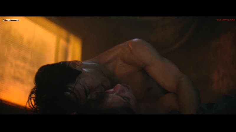 Alicia vikander, riley keough earthquake bird (2019)