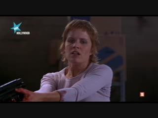 El hombre sin sombra (2000) hollow man sexy escene 13 elisabeth shue