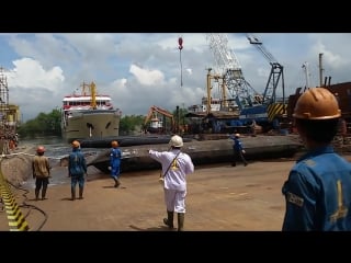 Launching kapal perintis sabuk nusantara 57 di pt dumas tanjung perak shipyard s