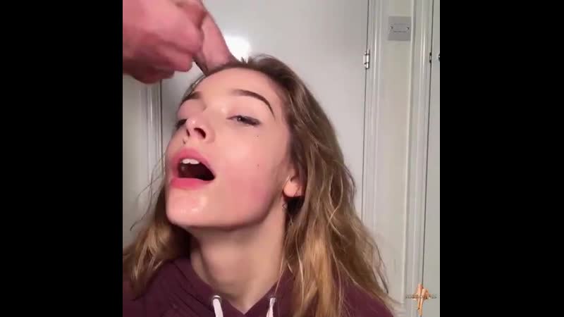 Güzelim kiza ne yaptı😔