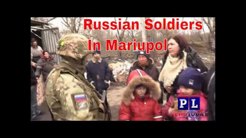 Russian soldiers evacuate porn from dangerous areas of mariupol