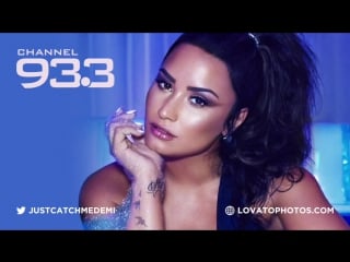 Demi lovato playing "are you smarter than ?" on channel 933 september 27