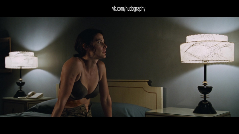 Коби смолдерс (cobie smulders) в фильме "джек ричер 2 никогда не возвращайся" (jack reacher never go back, 2016, эдвард цвик)