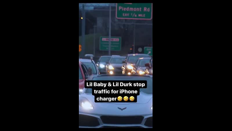 Lil baby и lil durk остановили автомобильное движение из за зарядки на телефон