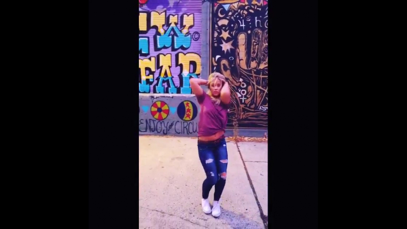 Пейдж ван зант зажигает !!! )))