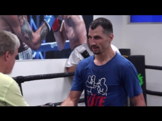 Viktor postol vs terence crawford cracking speed punching power workout w⁄ freddie roach