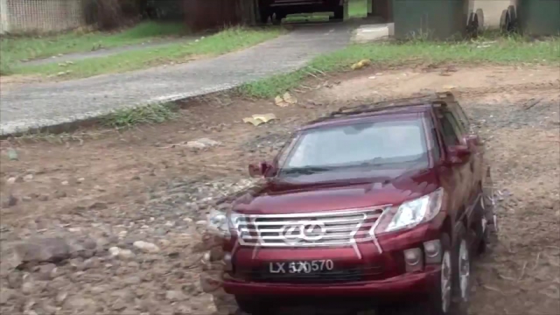 Lexus lx 570 радиоуправляемая большая машинка