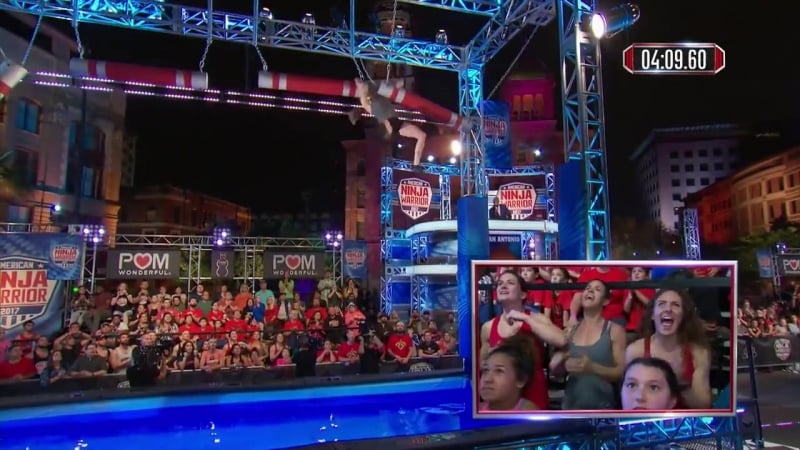 Девушка с ростом 150см впечатляет всех супер силой на финале воин ниндзя