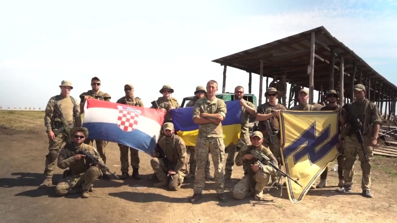 Боєць азову з хорватії підтримав своїх земляків зі збірної!