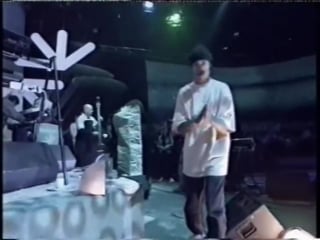 Roni size / reprazent brown paper bag (live on later with jools holland, 1997)