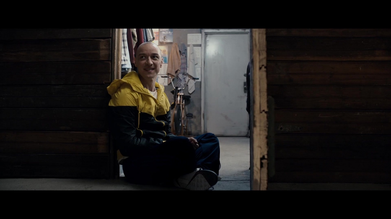 "спліт" з 16 березня в мережі кінотеатрів "лінія кіно"! split