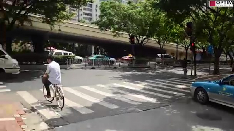 Гуанчжоу (китай) бабушка бомж