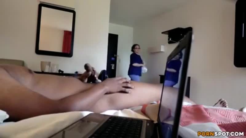 Служанка в сексуальной форме не понимает из за чего - лучшее порно видео на поддоноптом.рф